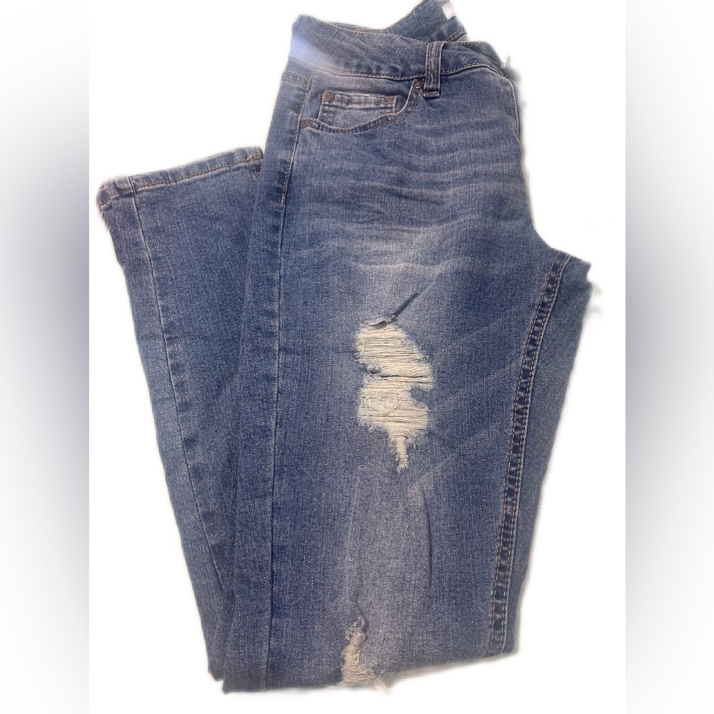 Refuge ripped jeans